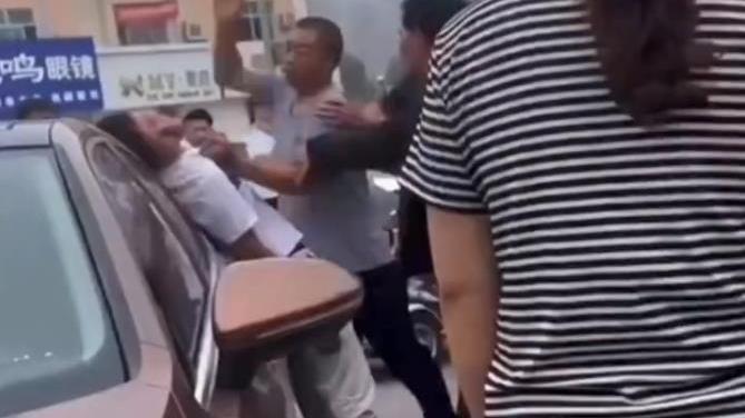 唐山碰瓷事件最新消息深度解析，唐山碰瓷事件最新動(dòng)態(tài)深度解析