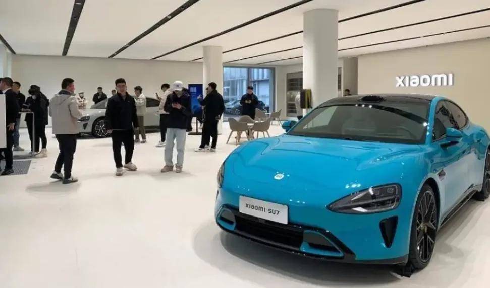 小米汽車口碑崩塌的背后，質(zhì)量、服務(wù)與期望的落差，小米汽車口碑崩塌背后的質(zhì)量、服務(wù)與期望落差危機(jī)