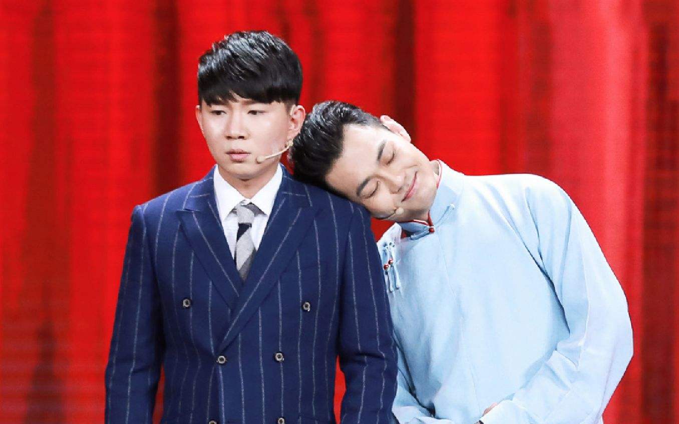 相聲演員盧鑫與張玉浩，昔日舞臺伙伴，今朝公開撕破臉，昔日舞臺伙伴盧鑫與張玉浩，今朝撕破臉的真相揭秘
