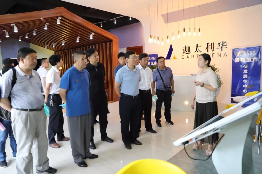 澳門精準(zhǔn)資料免費,實地考察數(shù)據(jù)設(shè)計_動態(tài)版35.311