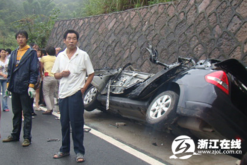 仙居最新車禍?zhǔn)鹿始捌溆绊懀删幼钚萝嚨準(zhǔn)鹿始捌浜罄m(xù)影響探究