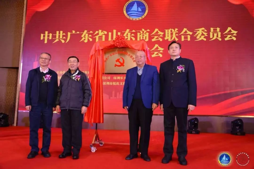 廣匯集團(tuán)董事長(zhǎng)簡(jiǎn)介，一位卓越的企業(yè)家的成長(zhǎng)歷程，廣匯集團(tuán)董事長(zhǎng)成長(zhǎng)歷程，卓越企業(yè)家的簡(jiǎn)介