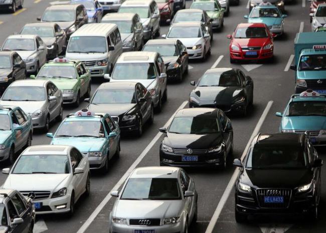 關(guān)于所謂的2024新澳門正版免費(fèi)資本車的真相揭露——警惕網(wǎng)絡(luò)賭博陷阱，警惕網(wǎng)絡(luò)賭博陷阱，揭露所謂澳門正版免費(fèi)資本車真相