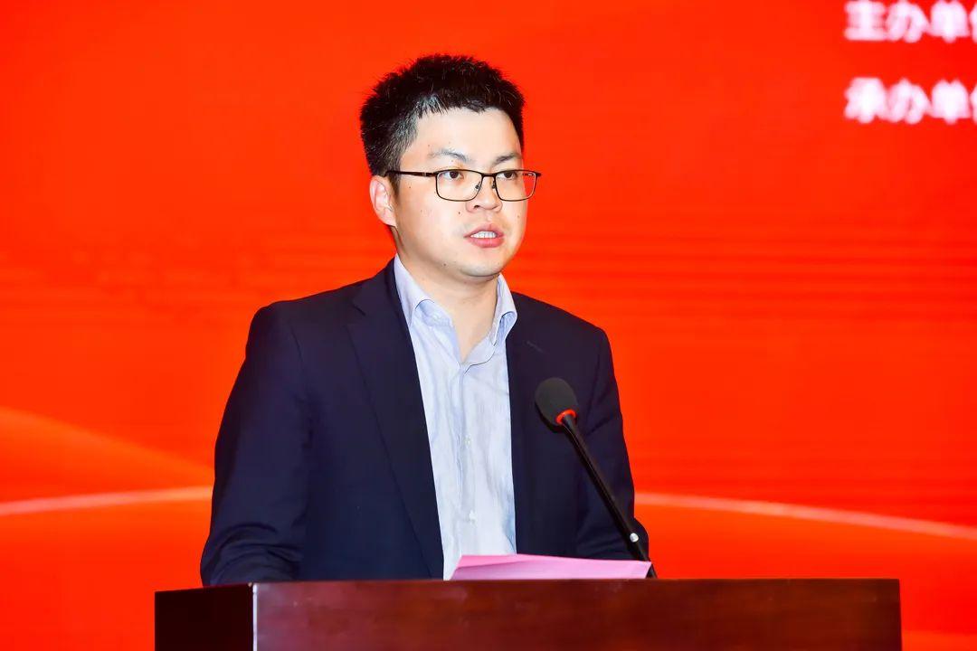 亨通崔巍的妻子背景介紹，亨通崔巍妻子背景揭秘