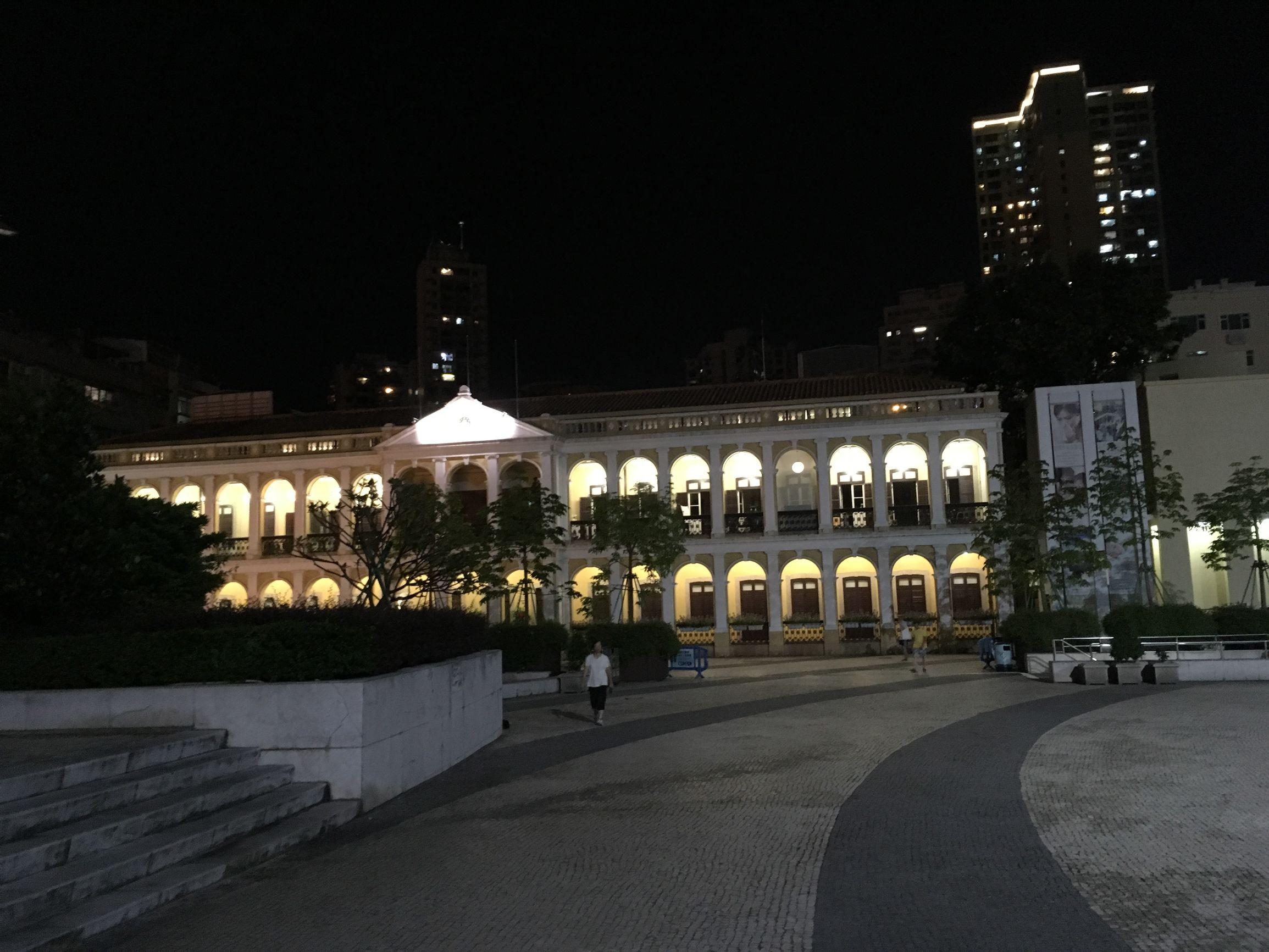 神秘黑貓 第17頁