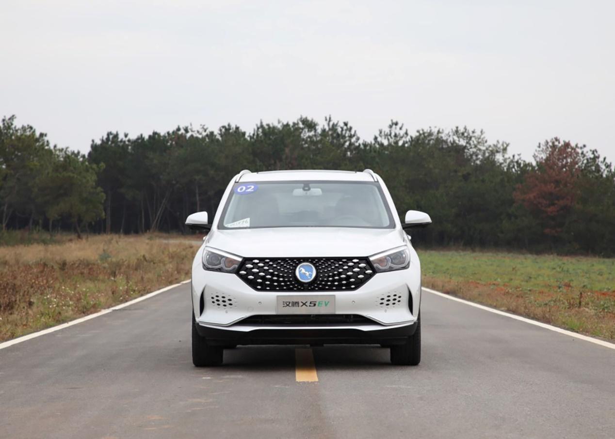 眾泰汽車電動車，引領(lǐng)綠色出行新潮流，眾泰汽車電動車，綠色出行新潮流的引領(lǐng)者