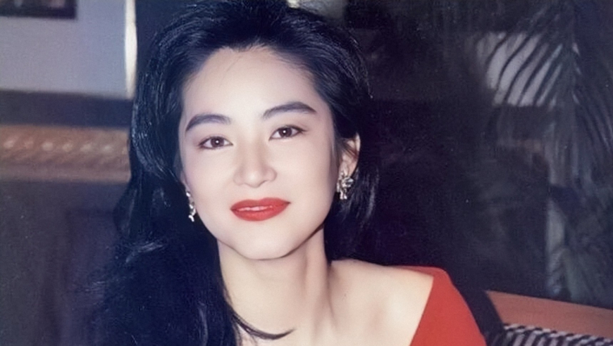 向太評價劉曉慶，傻白甜背后的故事與人生啟示，向太評價劉曉慶，傻白甜背后的故事與人生智慧