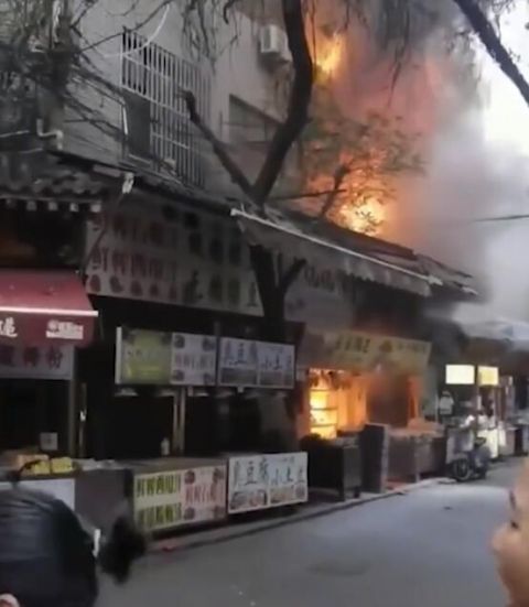 超市火災(zāi)對周邊居民的影響，災(zāi)難背后的深度剖析，超市火災(zāi)對周邊居民生活的影響及其背后的深度剖析