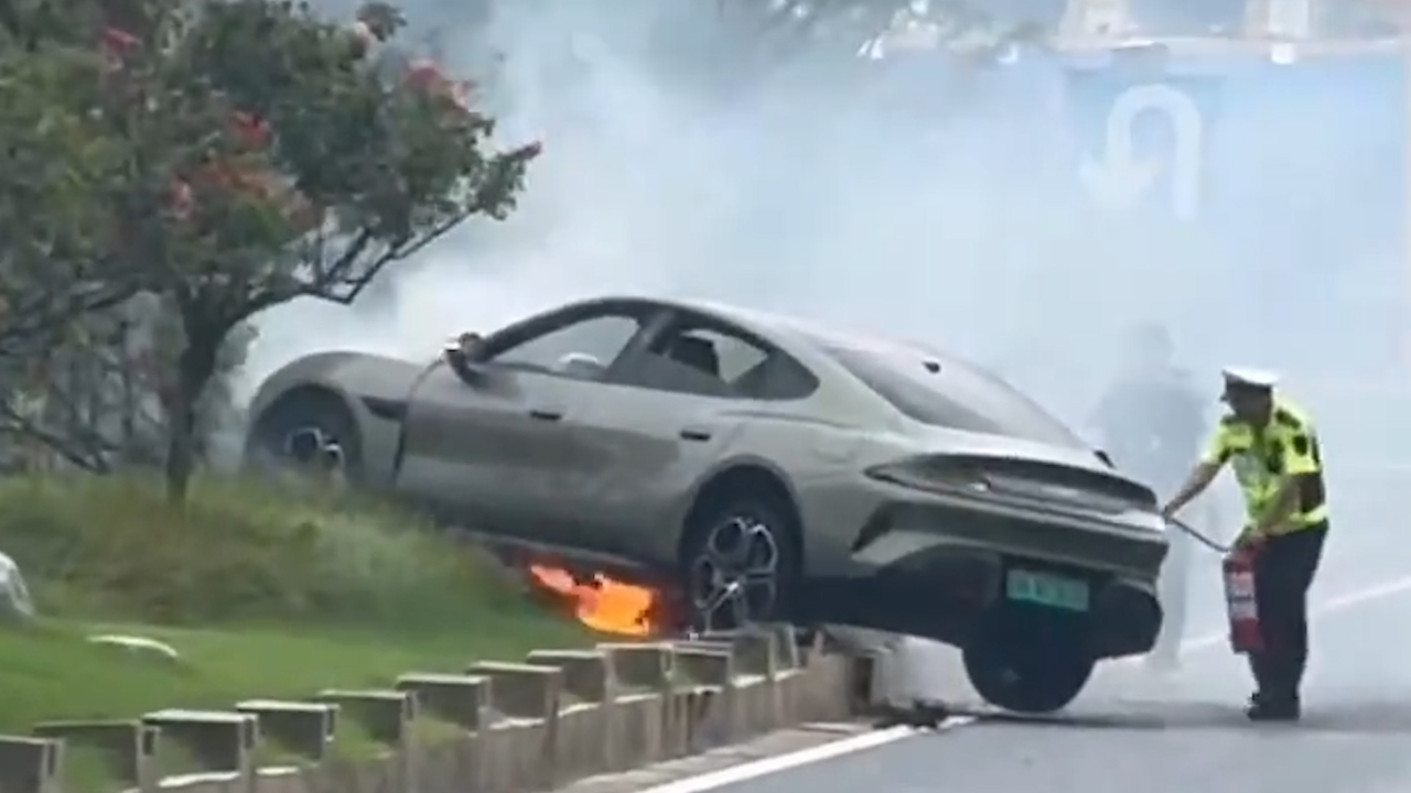 小米SU7手機(jī)自燃事件深度解析，小米SU7手機(jī)自燃事件全面解析