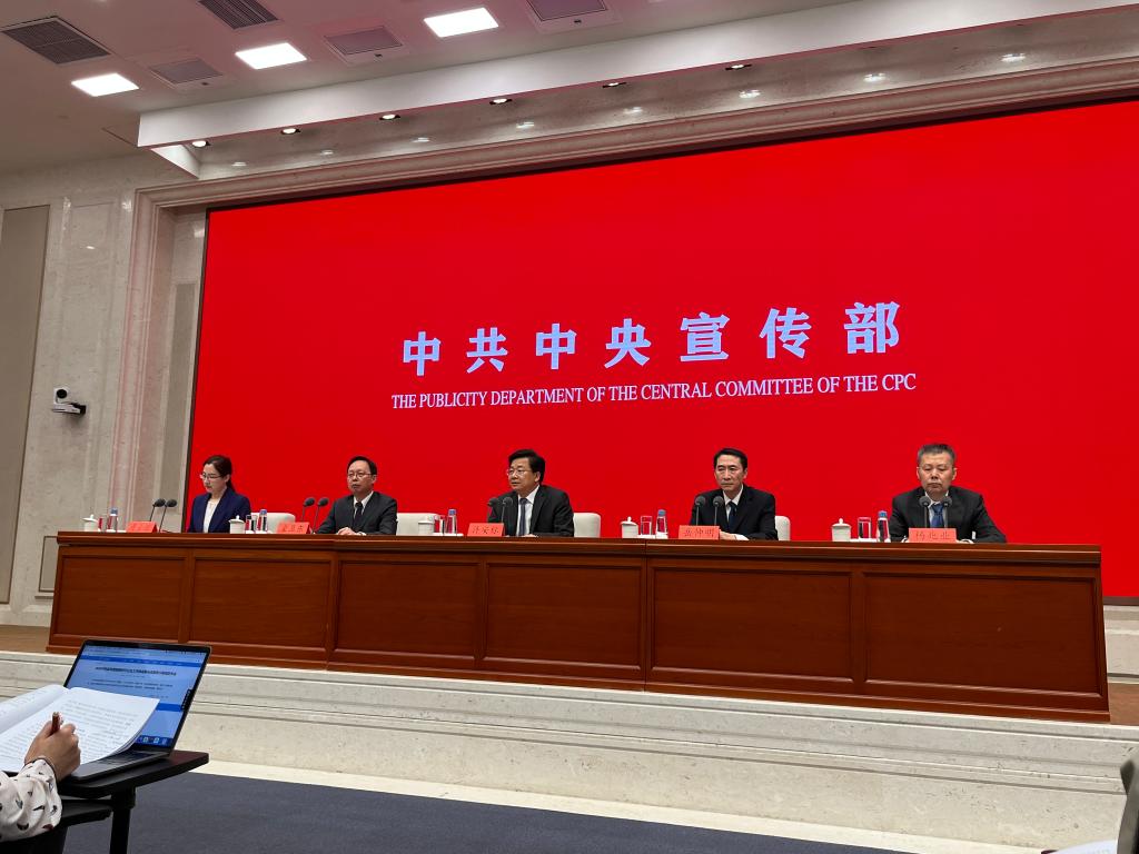 新澳門一肖一特一中，揭示背后的違法犯罪問題，澳門犯罪揭秘，背后的新澳門一肖一特一中違法犯罪問題曝光
