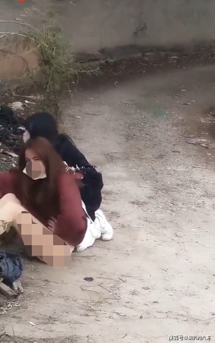 被同學(xué)抱摔藝考女生發(fā)聲，揭示事件背后的真相與反思，藝考女生揭露抱摔事件背后的真相與反思