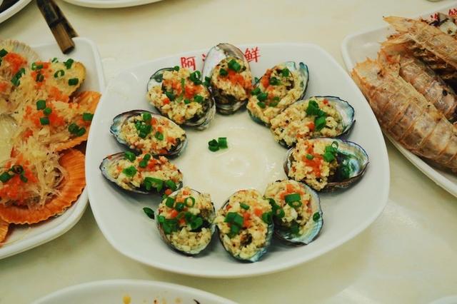 海南三亞的美食之旅，一場(chǎng)味蕾的盛宴，海南三亞美食之旅，味蕾盛宴的饕餮之旅