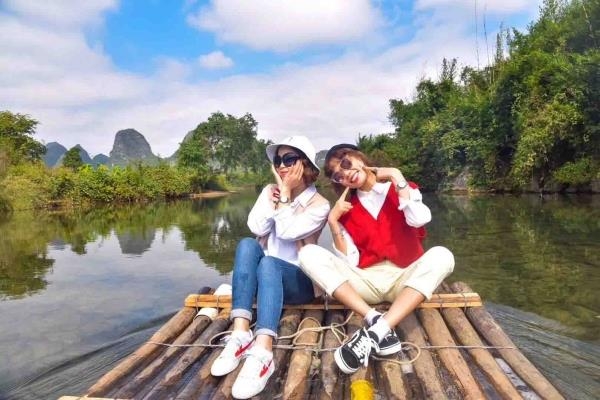 桂林旅游，跟團游與自由行的對比與選擇，桂林旅游，跟團游與自由行對比及選擇攻略
