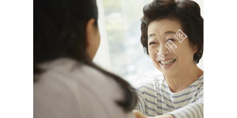女子收近15萬彩禮，當(dāng)晚咨詢離婚——婚姻背后的金錢與情感糾葛，女子收巨額彩禮后當(dāng)晚咨詢離婚，婚姻背后的金錢與情感博弈