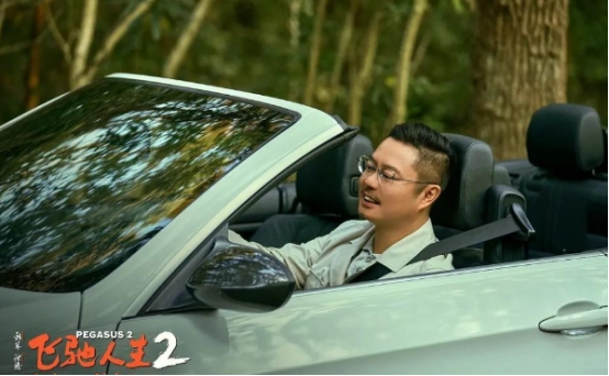 飛馳人生1與飛馳人生2，兩部作品的聯(lián)系與對(duì)比，飛馳人生1與飛馳人生2，聯(lián)系與對(duì)比分析