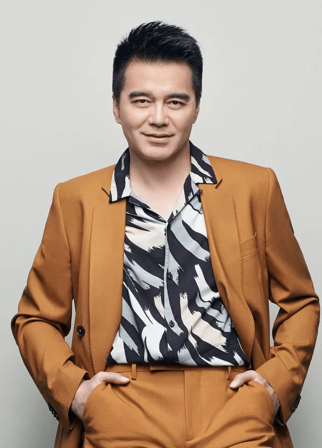 許亞軍的個人資料，一位才華橫溢的演藝巨星，許亞軍，才華橫溢的演藝巨星個人簡介
