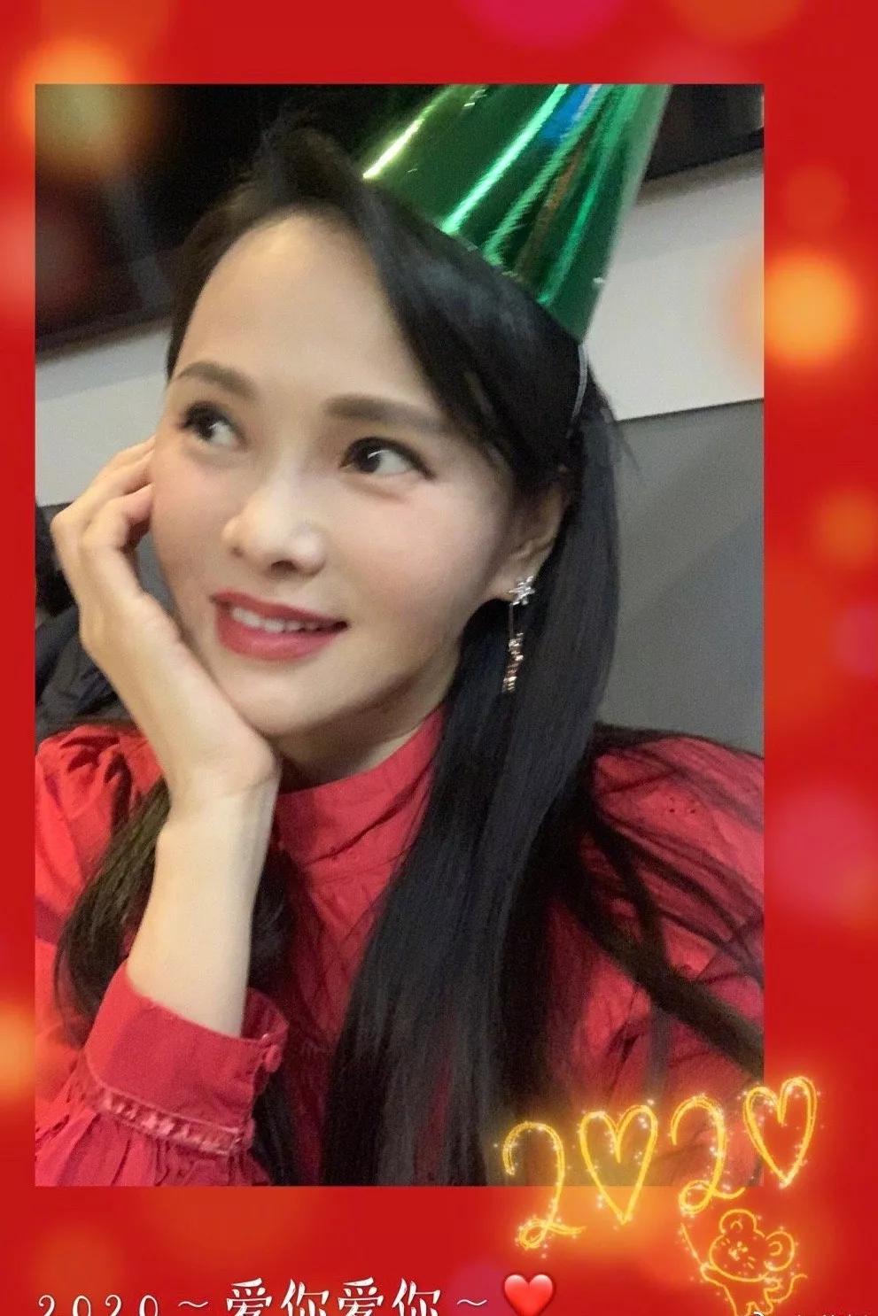 伊能靜與秦昊的年齡差異，探究年齡差距背后的故事，伊能靜與秦昊的年齡差異，探究背后的故事與情感歷程