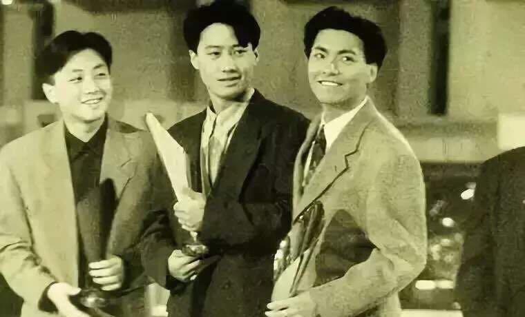 香港老男演員名單圖片，重溫經(jīng)典，致敬時(shí)光，香港經(jīng)典男演員圖片大全，重溫昔日風(fēng)采，致敬時(shí)光記憶