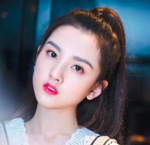 探索中國影視界璀璨明珠，所有女明星名字背后的故事，揭秘中國影視界璀璨之星，女明星名字背后的故事與傳奇