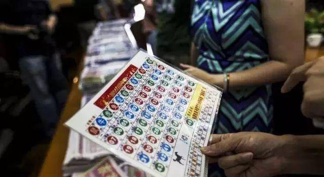 白小姐中特期期準(zhǔn)選一，揭秘彩票預(yù)測的神秘面紗，揭秘彩票預(yù)測神秘面紗，白小姐期期準(zhǔn)選一揭秘真相
