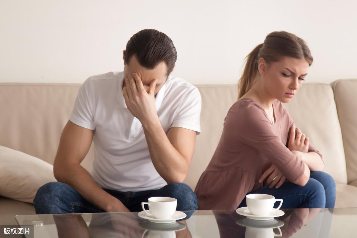 夫妻間如何有效溝通，構(gòu)建理解與和諧的橋梁，夫妻間有效溝通之道，構(gòu)建理解與和諧的橋梁之道