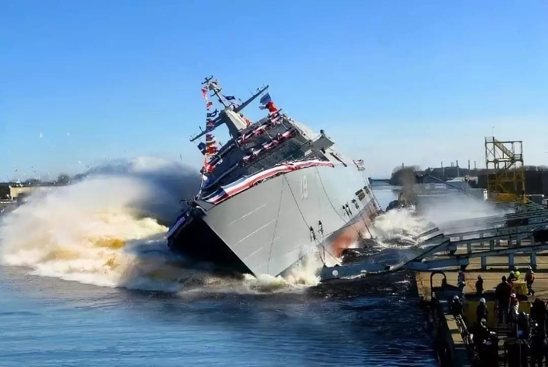 中國人民海軍，英勇無畏，保衛(wèi)海洋的堅定力量（英文縮寫，PLA Navy），PLA Navy，堅定捍衛(wèi)海洋的英勇力量