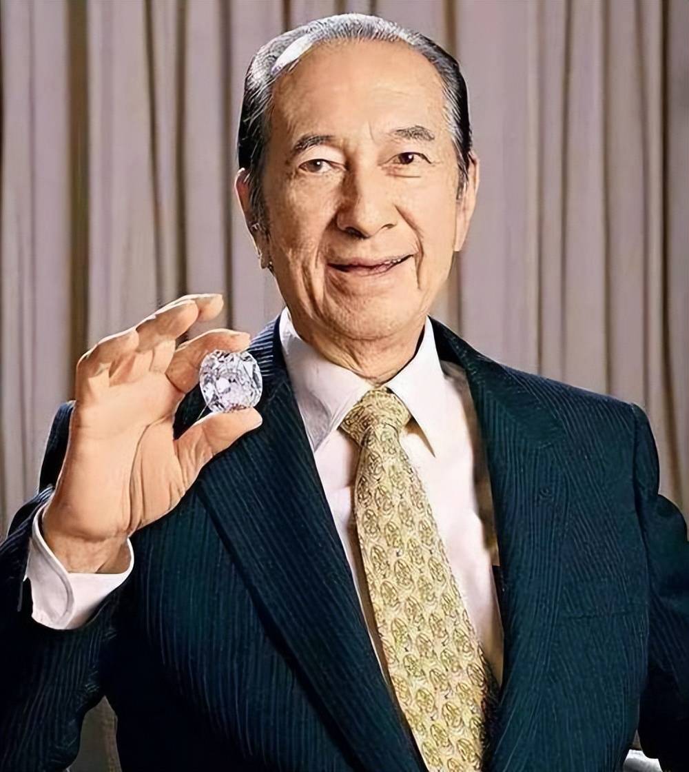 何鴻燊資產(chǎn)，商業(yè)帝國的構(gòu)建與傳承，何鴻燊商業(yè)帝國，資產(chǎn)構(gòu)建與傳承之路