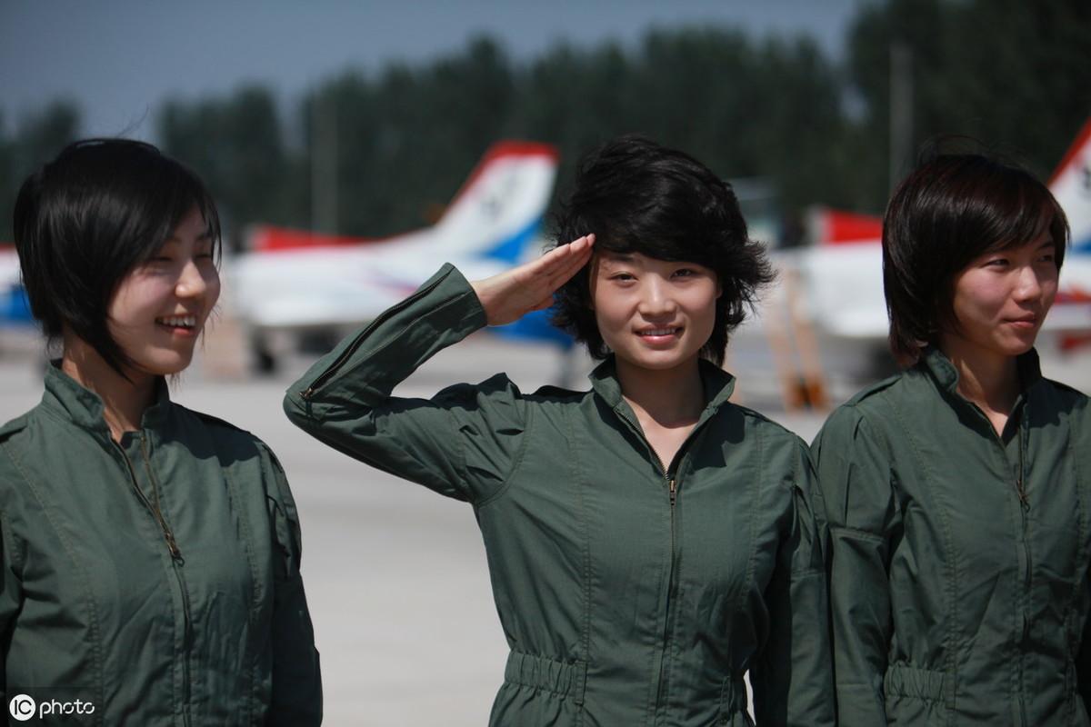 殲-15摔機(jī)四架原因深度解析，殲-15四架摔機(jī)原因深度探究