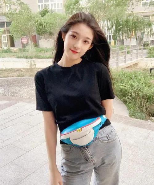 探究新一代魅力之星，聚焦中國00后女明星演員的獨特風(fēng)采，聚焦中國00后女明星演員的獨特魅力，探究新一代魅力之星