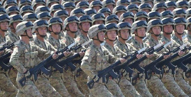 中國(guó)解放軍，哪個(gè)軍最強(qiáng)？，中國(guó)解放軍最強(qiáng)軍種揭秘，誰(shuí)領(lǐng)風(fēng)騷？