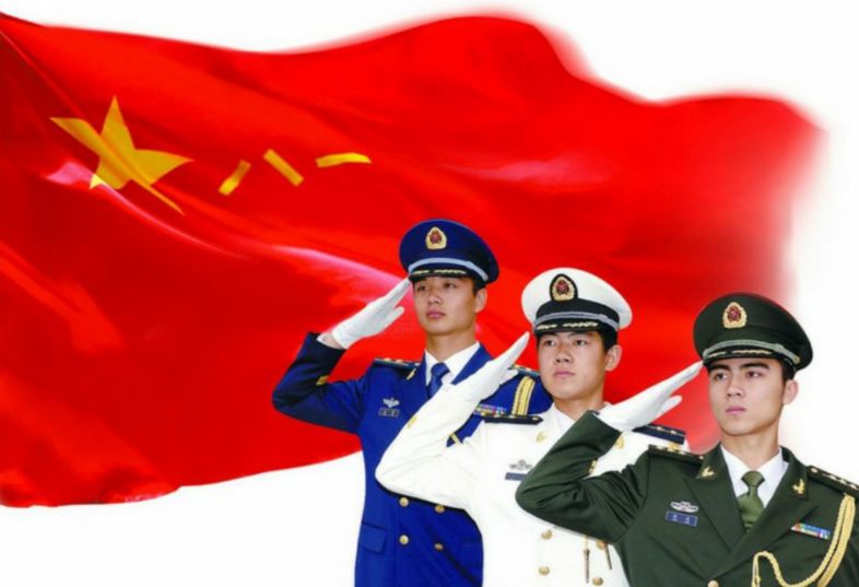 敬禮八一軍旗，榮耀的象征與時代的印記，敬禮八一軍旗，榮耀時代的印記與象征