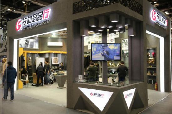鐵血君品行深圳實體店，展現(xiàn)軍人品格的實體典范，鐵血君品行深圳實體店，軍人品格的實體展現(xiàn)