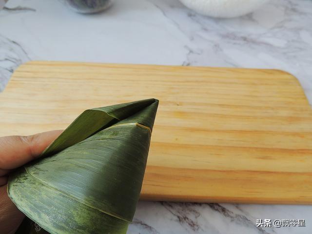 包粽子時，關(guān)于米的浸泡時間你了解多少？——關(guān)于包粽子米泡制時間的探討，關(guān)于包粽子米泡制時間的探討，浸泡時間對粽子口感的影響解析