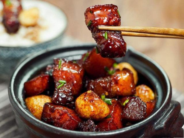 紅燒肉烹飪指南，傳統(tǒng)美味，輕松上手，紅燒肉烹飪指南，傳統(tǒng)美味，輕松掌握制作技巧