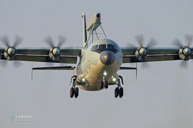 空警200空難事件，深度解析與反思，空警200空難事件深度剖析與反思