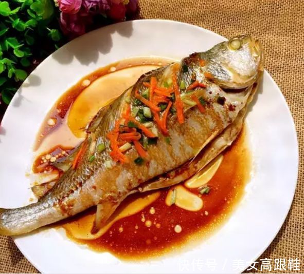 黃花魚的美味烹飪之道，探索多種做法，盡顯魚鮮之韻，黃花魚烹飪百味攻略，探索多種做法，盡顯鮮美韻味
