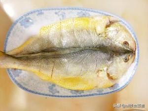 黃魚(yú)的美味烹飪，簡(jiǎn)單又好吃，黃魚(yú)美味烹飪，簡(jiǎn)單制作，味蕾盛宴