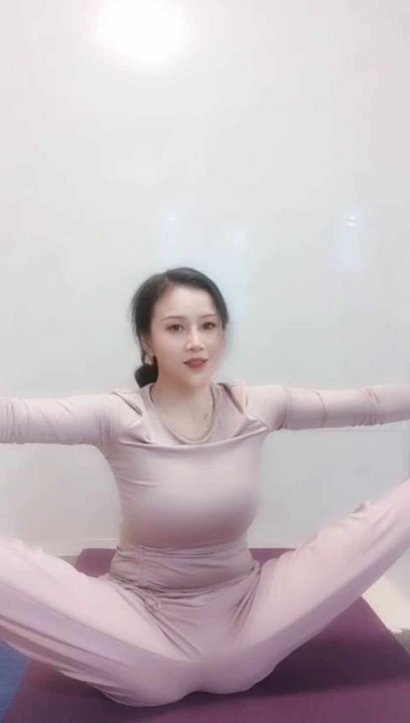 B站上的Aimier瑜伽訓(xùn)練視頻，探索身心合一的旅程，B站Aimier瑜伽訓(xùn)練視頻，開啟身心合一之旅