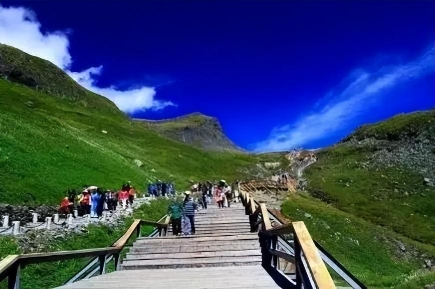 長白山一日游，一天夠玩嗎？，長白山一日游，探索自然奇觀，一天夠玩嗎？