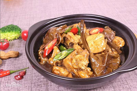 黃燜雞，一道傳統(tǒng)美食的魅力與故事，黃燜雞，傳統(tǒng)美食的魅力與傳承故事