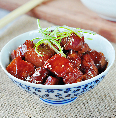 紅燒肉，一道千年不衰的美食傳奇，紅燒肉，千年不衰的美食傳奇