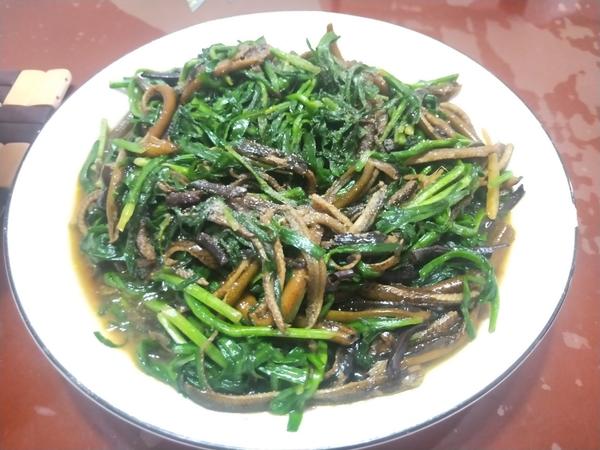 韭菜炒黃鱔，一道美味佳肴的烹飪藝術(shù)，韭菜炒黃鱔，烹飪藝術(shù)與美味佳肴的完美結(jié)合