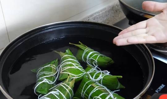 四角粽子的包法視頻慢動(dòng)作解析與教程，四角粽子詳細(xì)包法教程，慢動(dòng)作解析與視頻教程