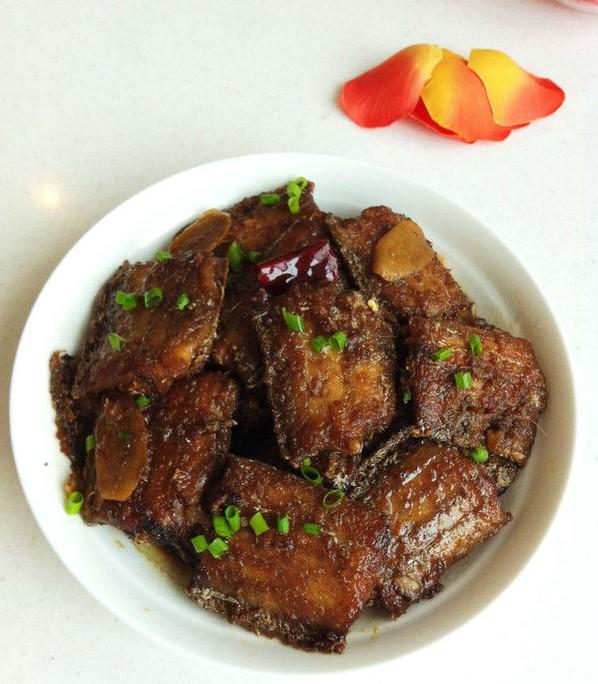 家常紅燒帶魚(yú)的做法，家常紅燒帶魚(yú)烹飪方法
