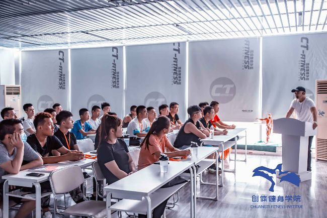 培訓(xùn)教練，引領(lǐng)個(gè)人與團(tuán)隊(duì)走向卓越的引路人，培訓(xùn)教練，引領(lǐng)個(gè)人與團(tuán)隊(duì)邁向卓越的領(lǐng)航者