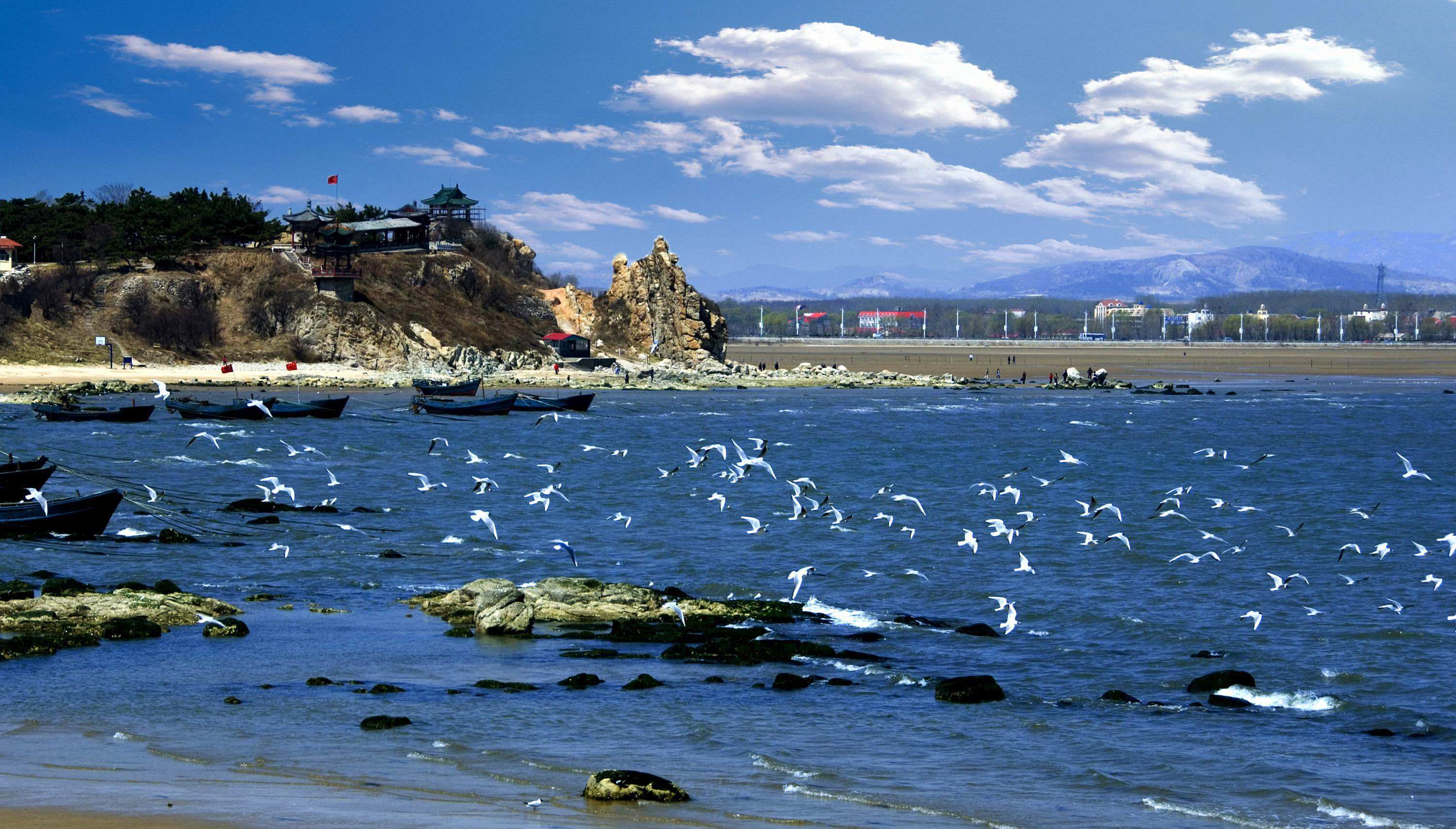 北戴河圖片，美麗的海濱風光與獨特的自然景觀，北戴河美景，海濱風光與獨特自然景觀的圖片展示