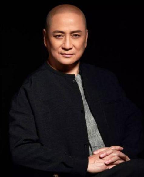 湯鎮(zhèn)業(yè)演員，演藝界的璀璨之星，湯鎮(zhèn)業(yè)，演藝界的耀眼之星