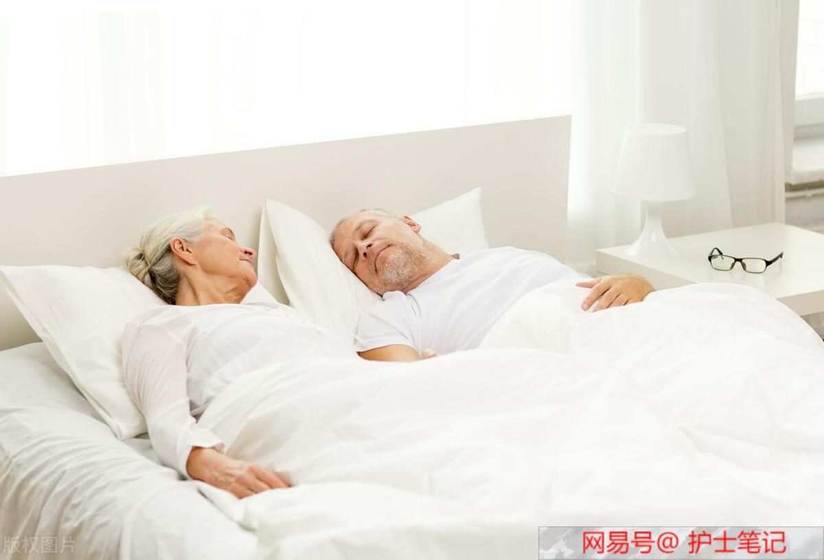 老年夫妻同房干澀沒水問題及其解決方法探討，老年夫妻同房干澀問題的解決方法探討
