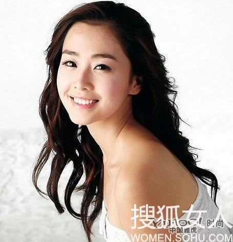 整容變美的女明星，內(nèi)外兼修的藝術(shù)之旅，女明星內(nèi)外兼修的藝術(shù)之旅，整容變美之路