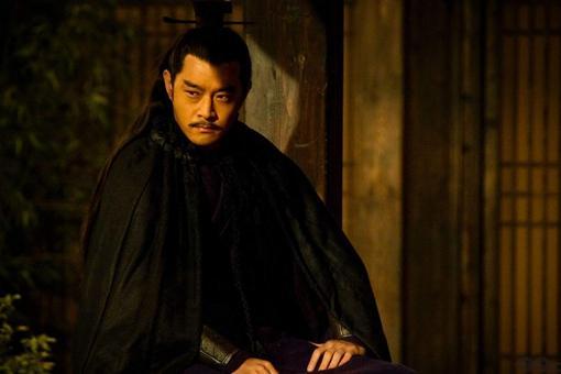 軍事論文中的歇后語，一種獨特的語言現(xiàn)象研究，軍事論文中的歇后語研究，一種獨特的語言現(xiàn)象探討